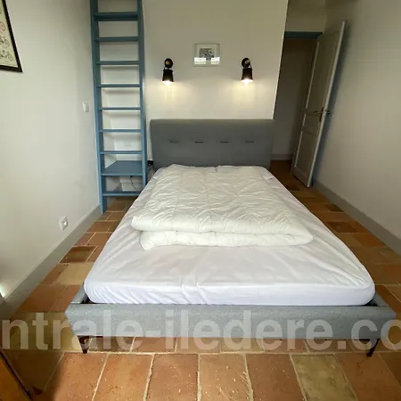 La Maison Des Quatre Chemins * Loix